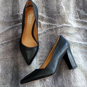 Block heeled leather pumps